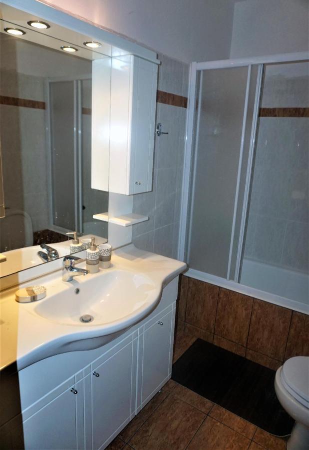 פורוס Lasithiotakis Apartments מראה חיצוני תמונה