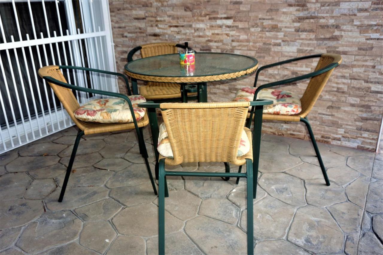 פורוס Lasithiotakis Apartments מראה חיצוני תמונה